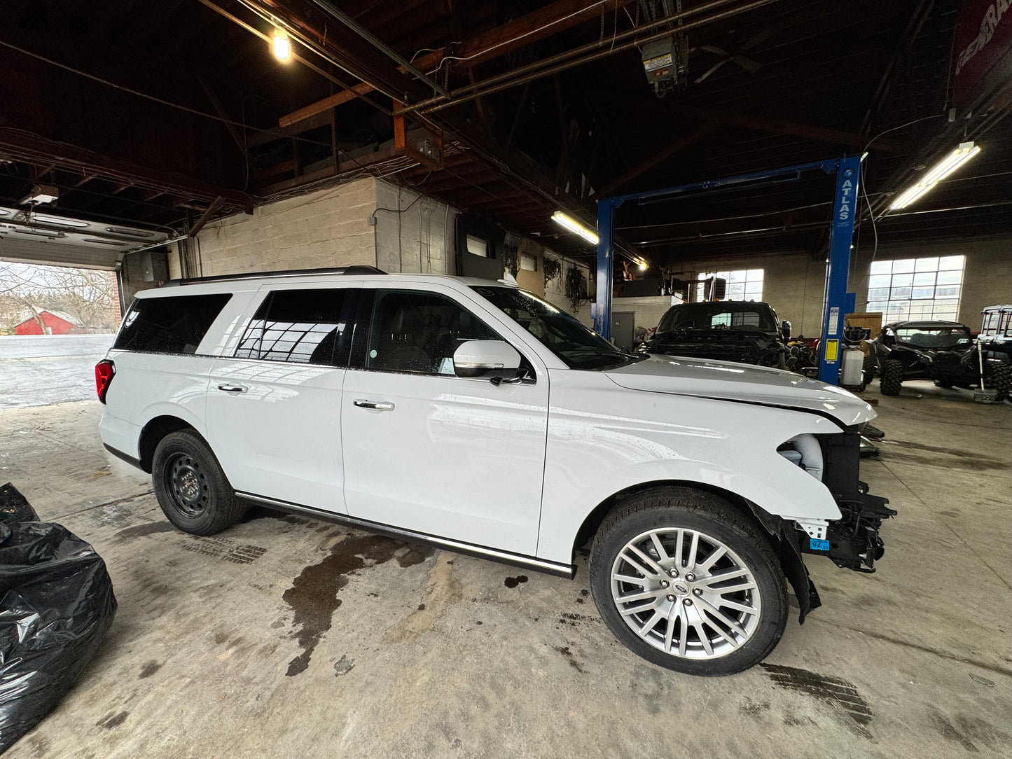 2023 Ford Expedition Limitied MAX 16k Miles Clean Title