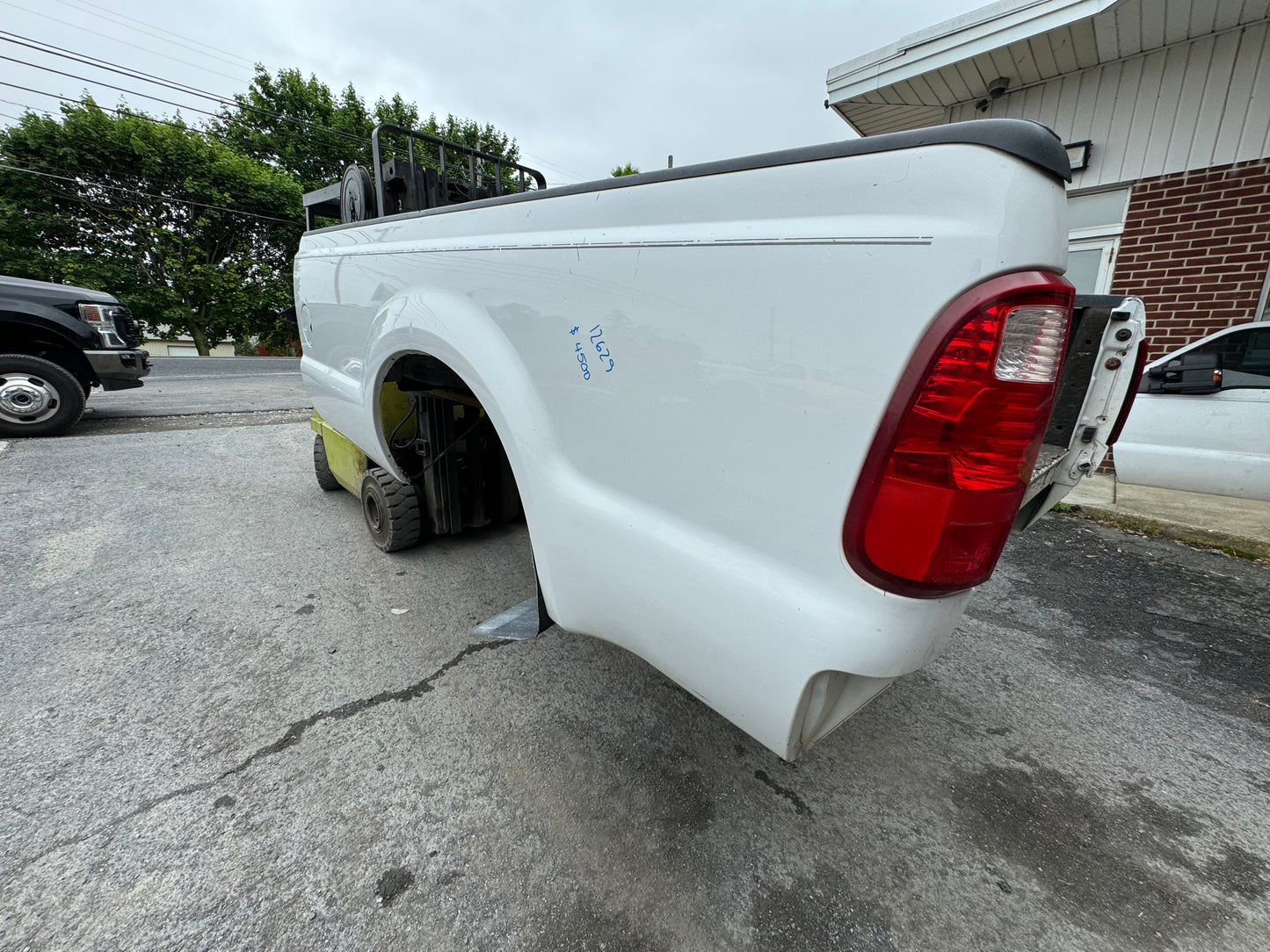 1999-2010 Superduty 8’ bed Oxford white #12629