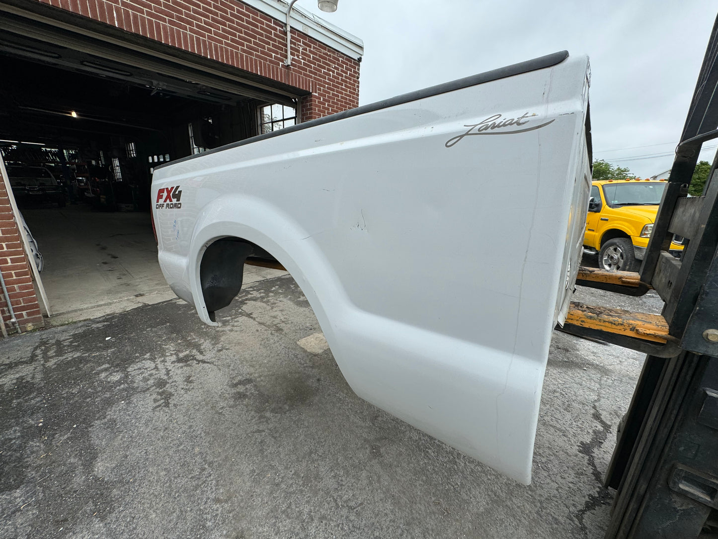 1999-2010 Superduty 6’9” Oxford white #12635