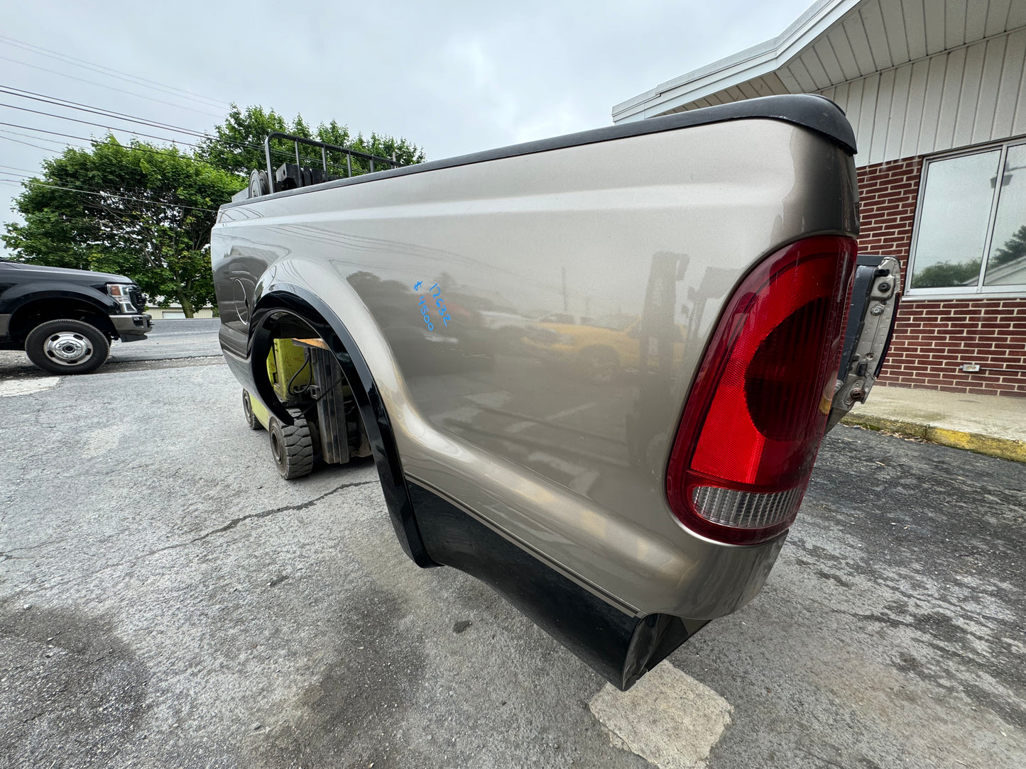 1999-2010 Superduty 6’9” Arizona beige/ black AQ/UD #12632