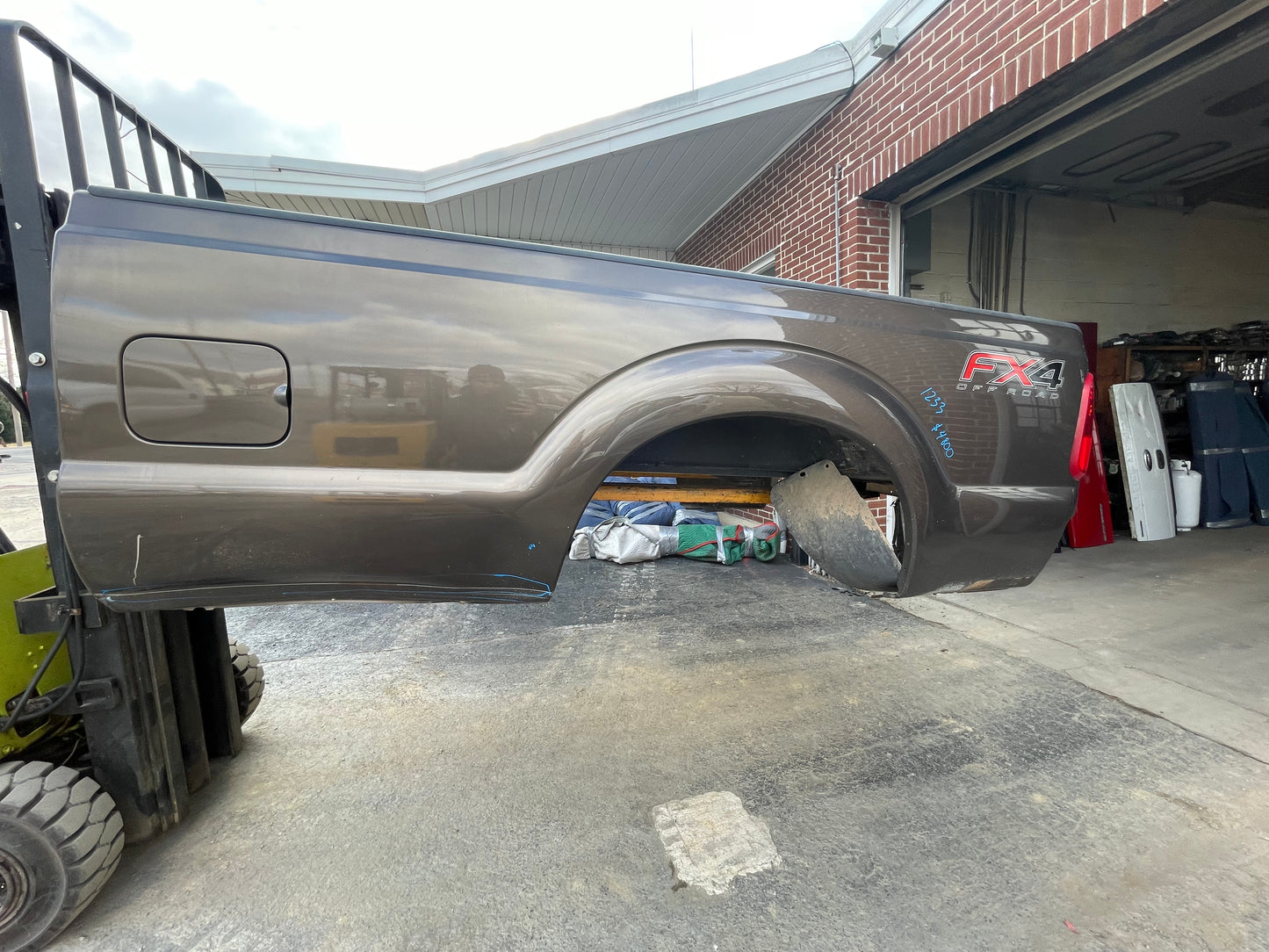 2011-2016 Superduty 8’ Bed Caribou Brown code H5 #1233