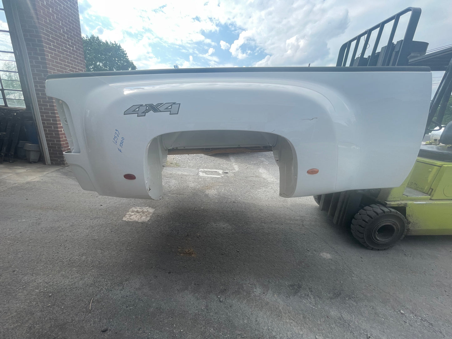 2007-2014 Chevrolet Silverado DRW 8' Bed #12523
