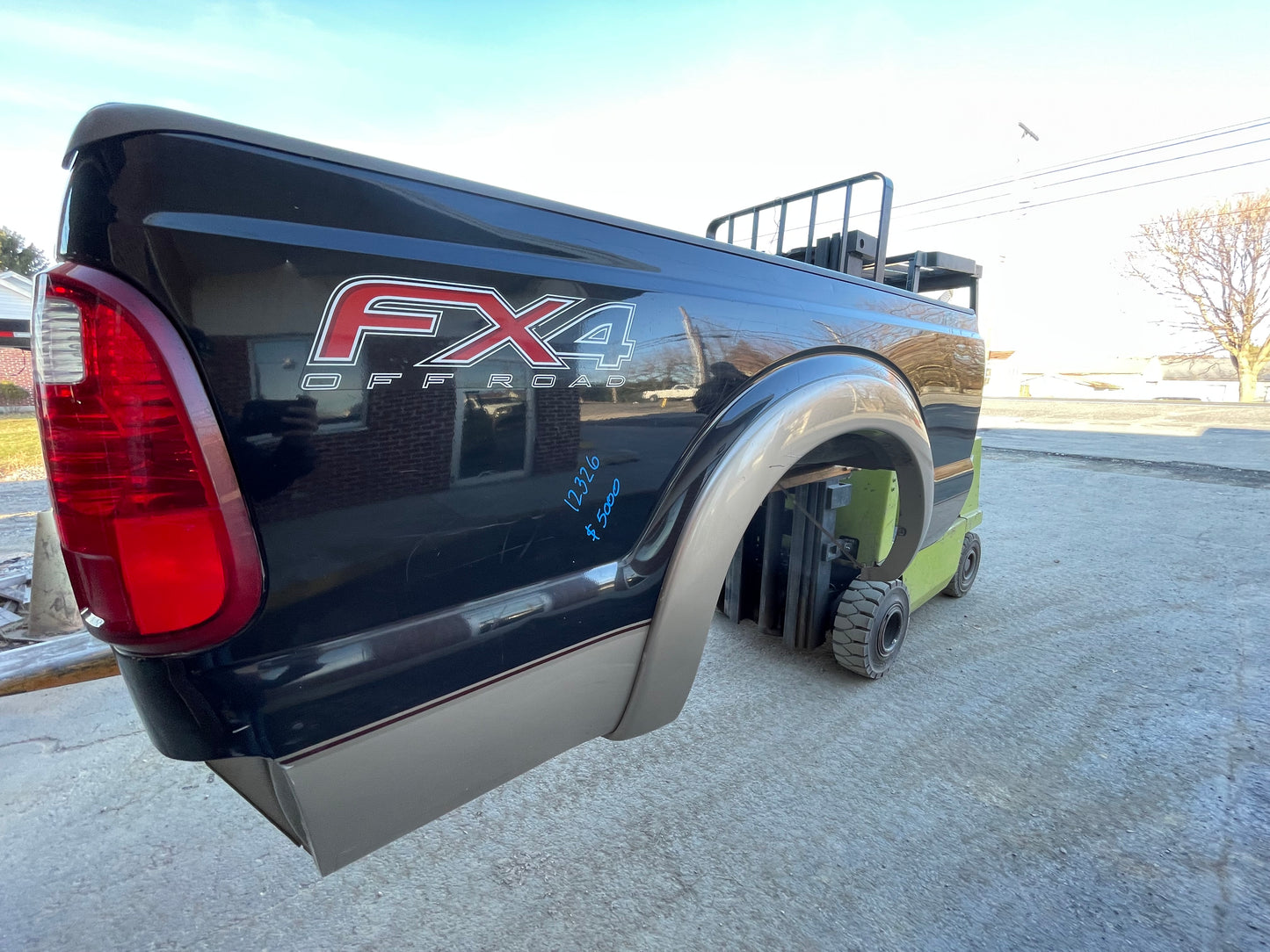 2011-2016 Superduty 6’9” Tuxedo black/ adobe UH/LQ #12326