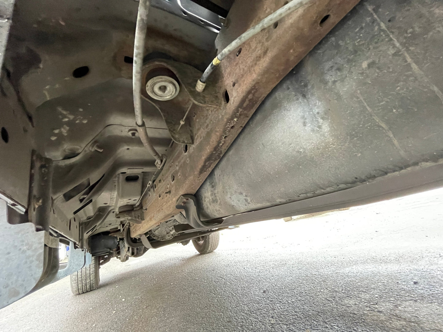 2005-2007 Superduty Crew Cab No Sunroof SOLD STRIPPED- FITS 99-07 SUPERDUTYS