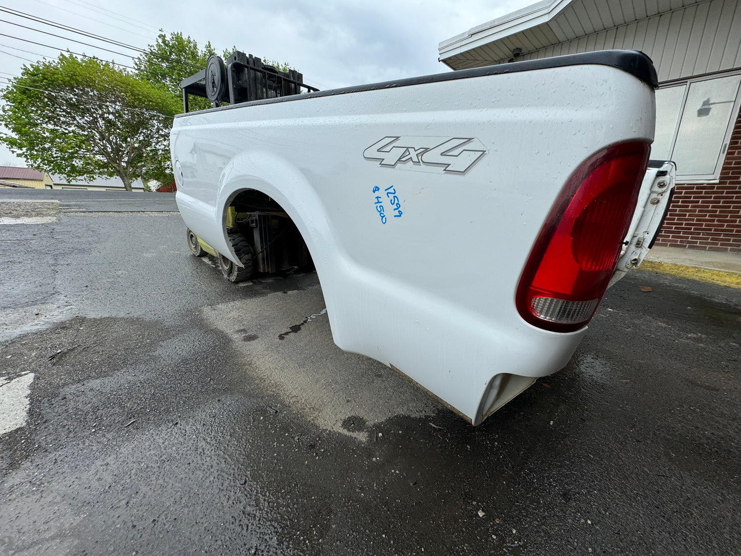 1999-2010 Superduty 8’ bed Oxford white #12599