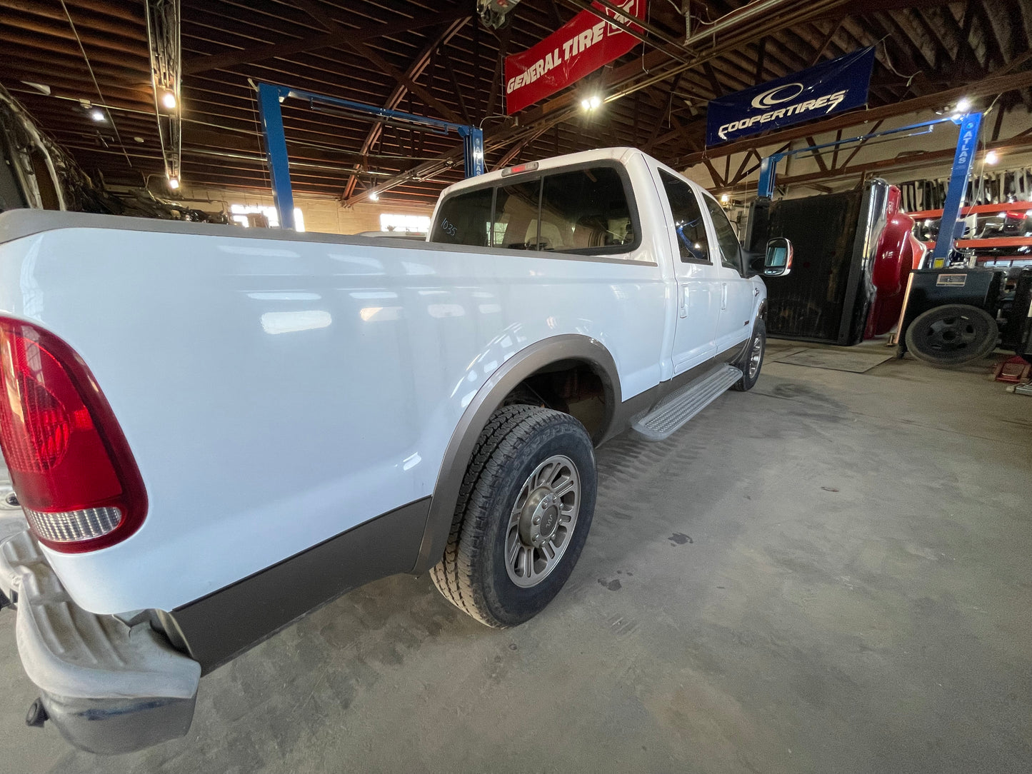 99-10 Superduty 6’9” Bed colors z1/AQ