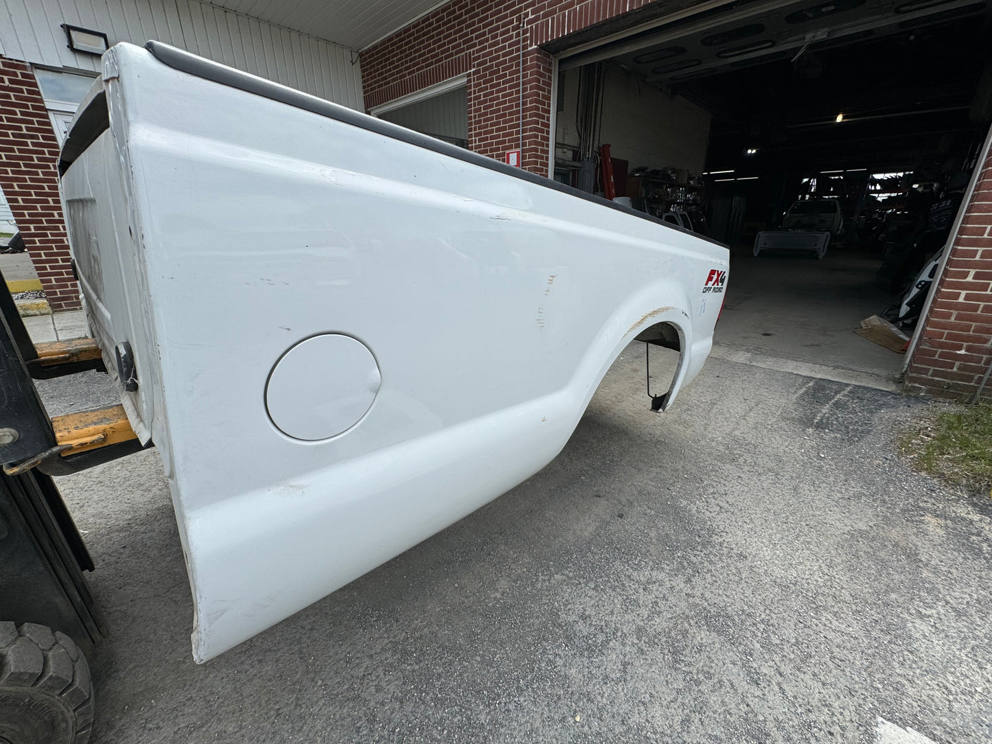 1999-2010 Superduty 8’ bed Oxford white #12598