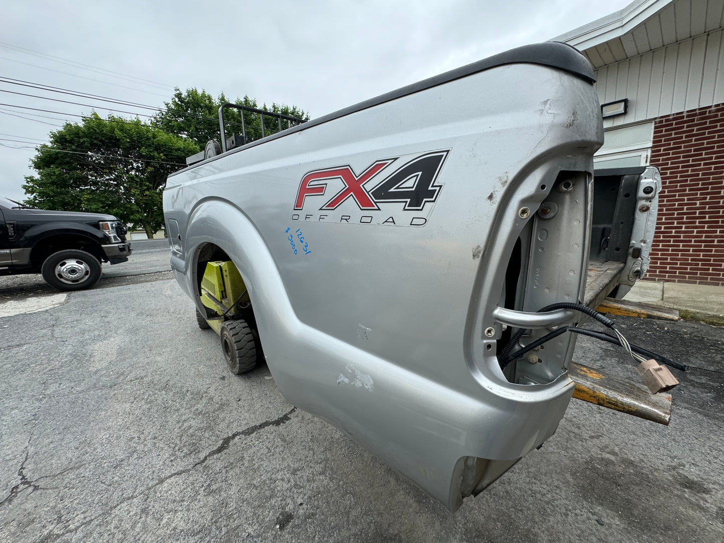 2011-2016 Superduty 6’9” ingot silver UX #12631