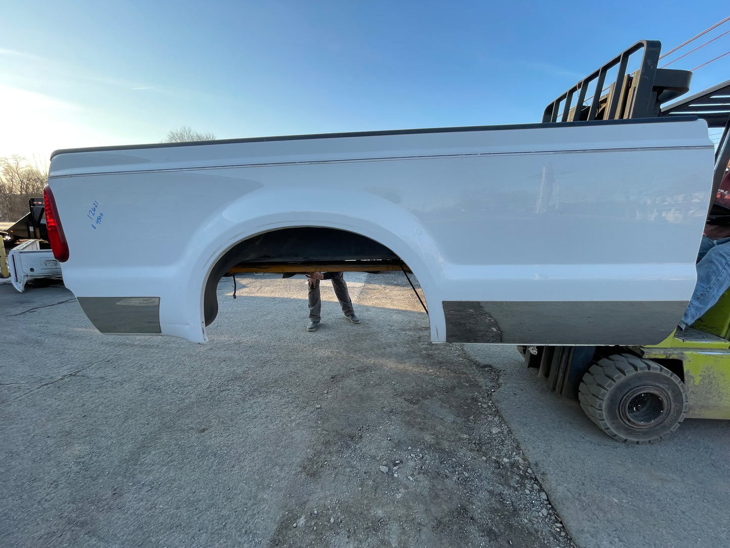 1999-2010 Superduty 8’ bed Oxford white #12621