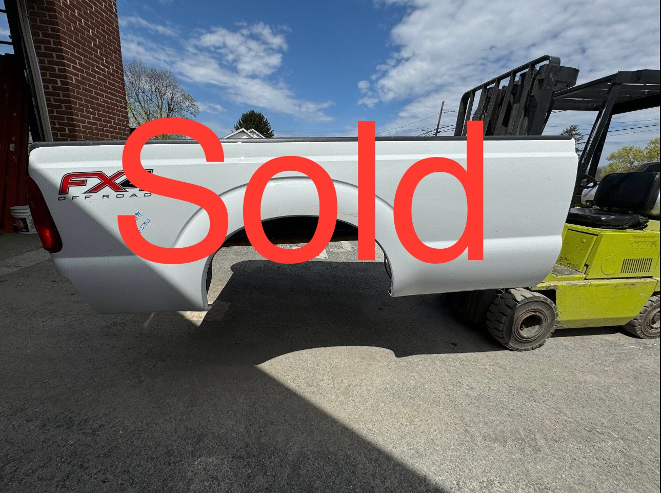 2011-2016 Superduty 8’ bed Oxford white #12594