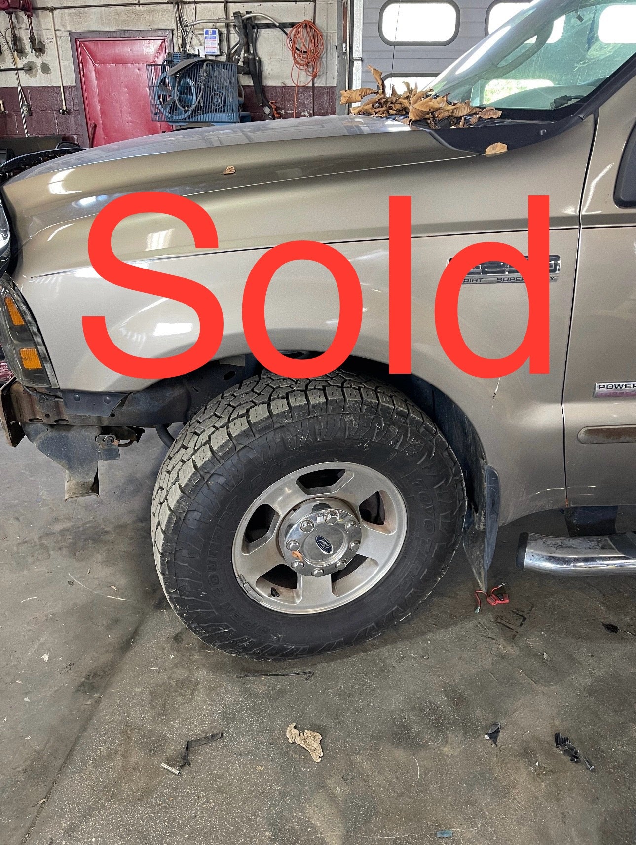 99-07 Superduty LH Front Fender Arizona Beige