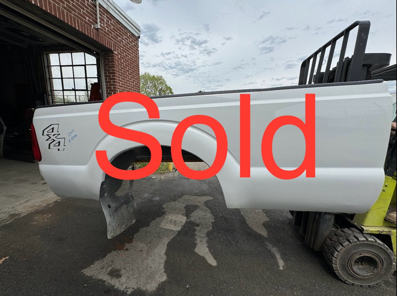 2011-2016 Superduty 8’ bed Oxford white #125101