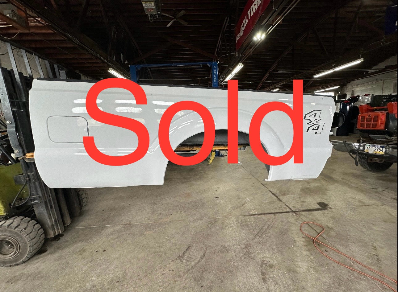 2011-2016 Superduty 8’ bed Oxford white #12592