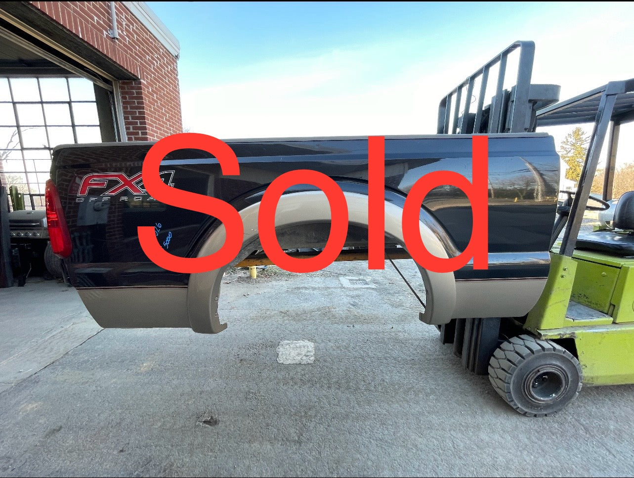 2011-2016 Superduty 6’9” Tuxedo black/ adobe UH/LQ #12326