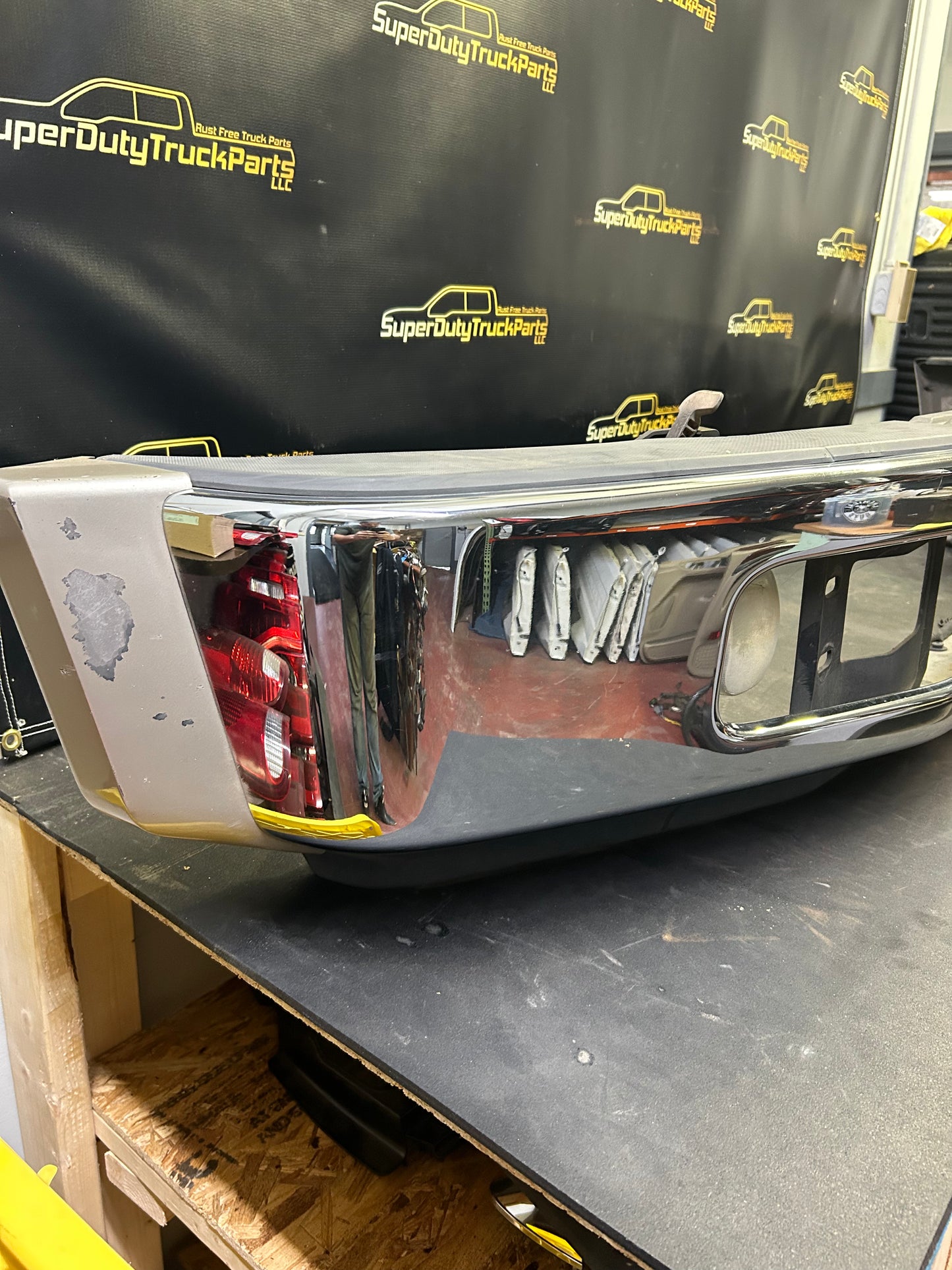 2008-2010 F-450 Superduty front bumper complete w fogs