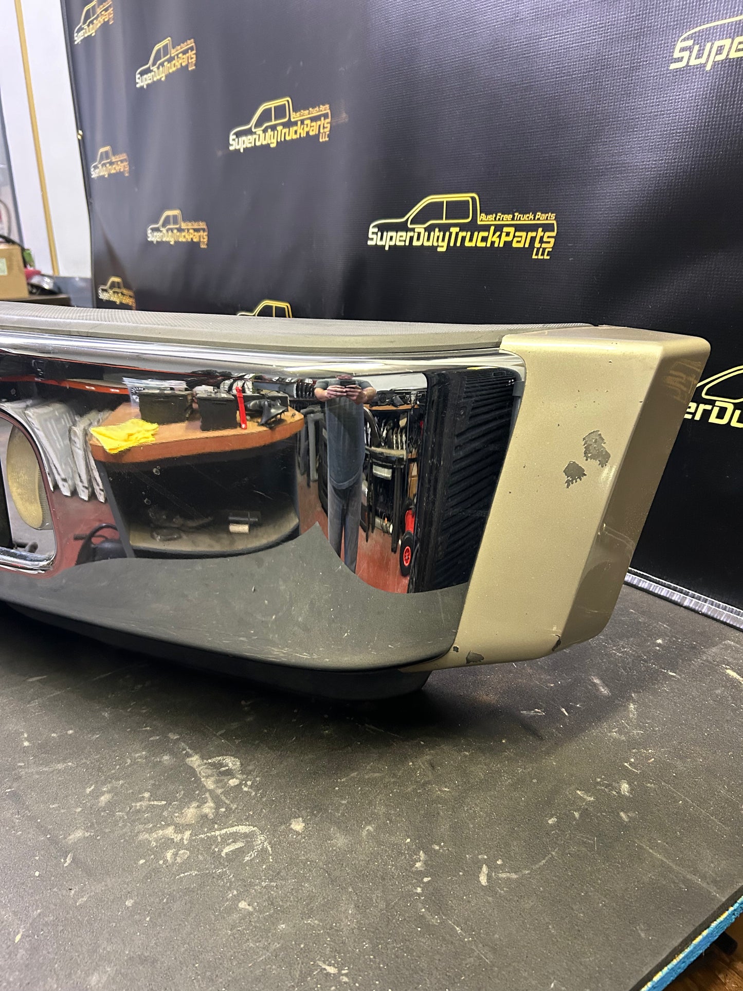 2008-2010 F-450 Superduty front bumper complete w fogs
