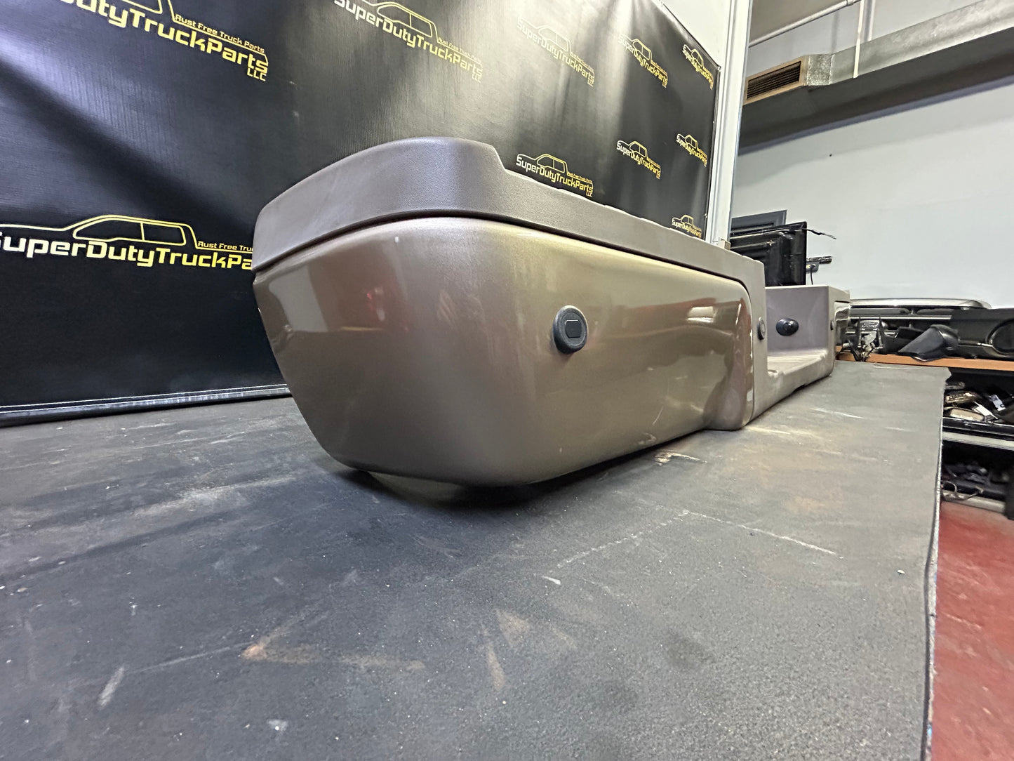 08-16 Ford Superduty rear painted bumper