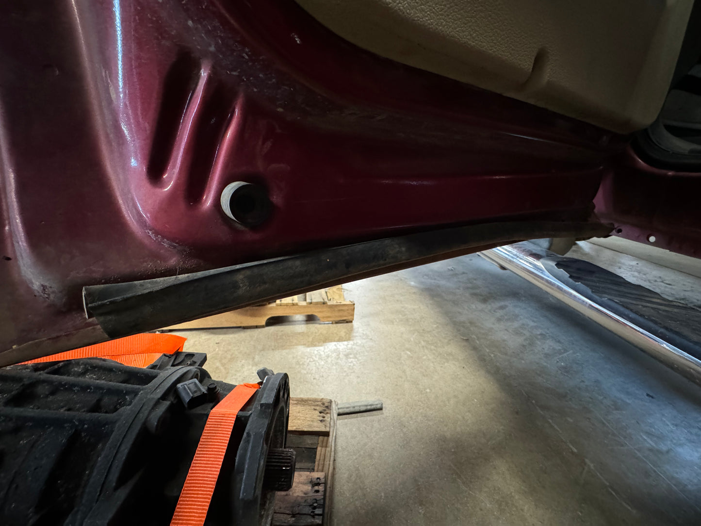 11-16 Superduty LH Rear Door Ruby Red #1076