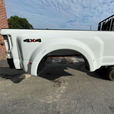 2022 Ford F350 450 DRW 8' Oxford White Z1