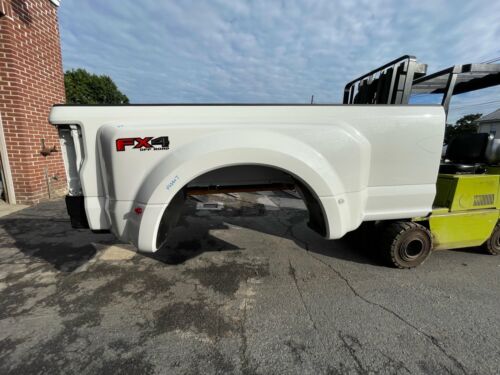 2017-2022 F350 450 DRW 8' bed Pearl White code