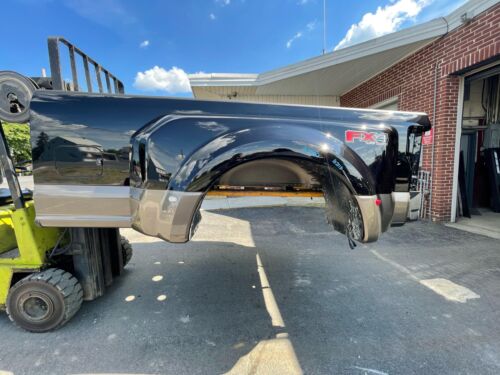 2022 F350 450 DRW 8' Agate Black Stone Gray UM/D1