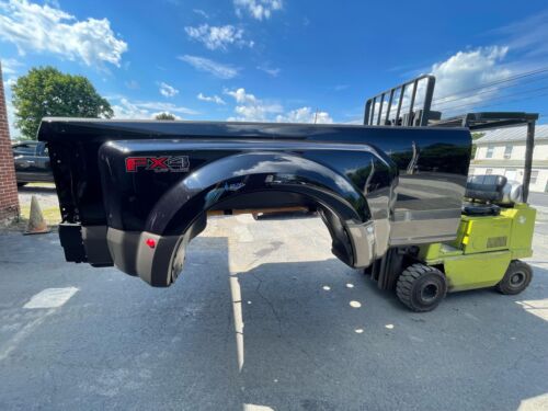 2022 F350 450 DRW 8' Agate Black Stone Gray UM/D1