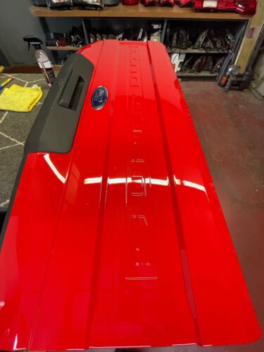 2022 Ford F250 350 450 Tailgate no step Race Red