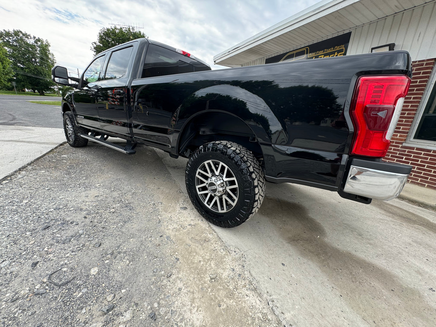 2017 Ford F350 Lariat 114k miles 6.7 Powerstroke- Reconstructed Title