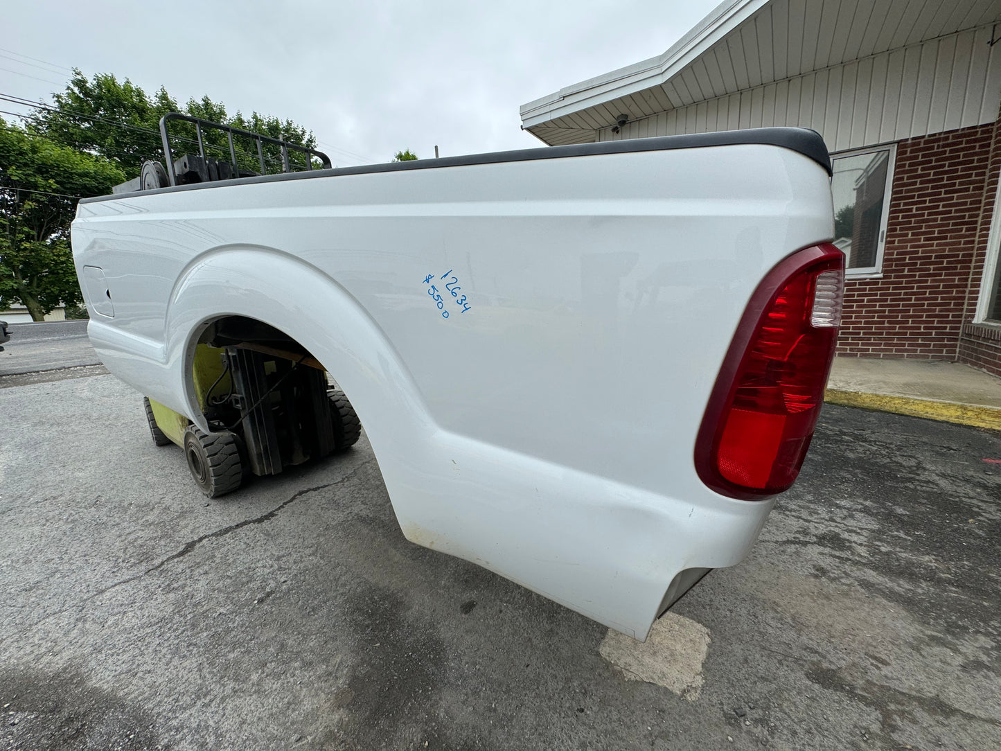 2011-2016 Superduty 8’ bed Oxford white #12634