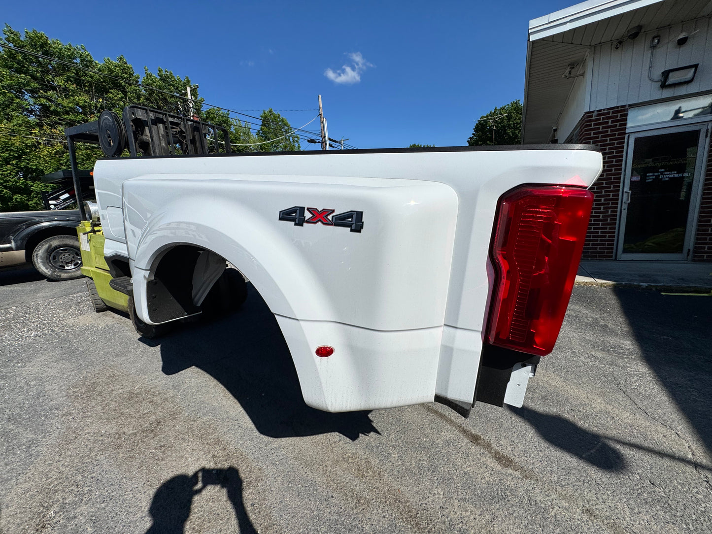 2025 Superduty DRW 8’ Bed Oxford white