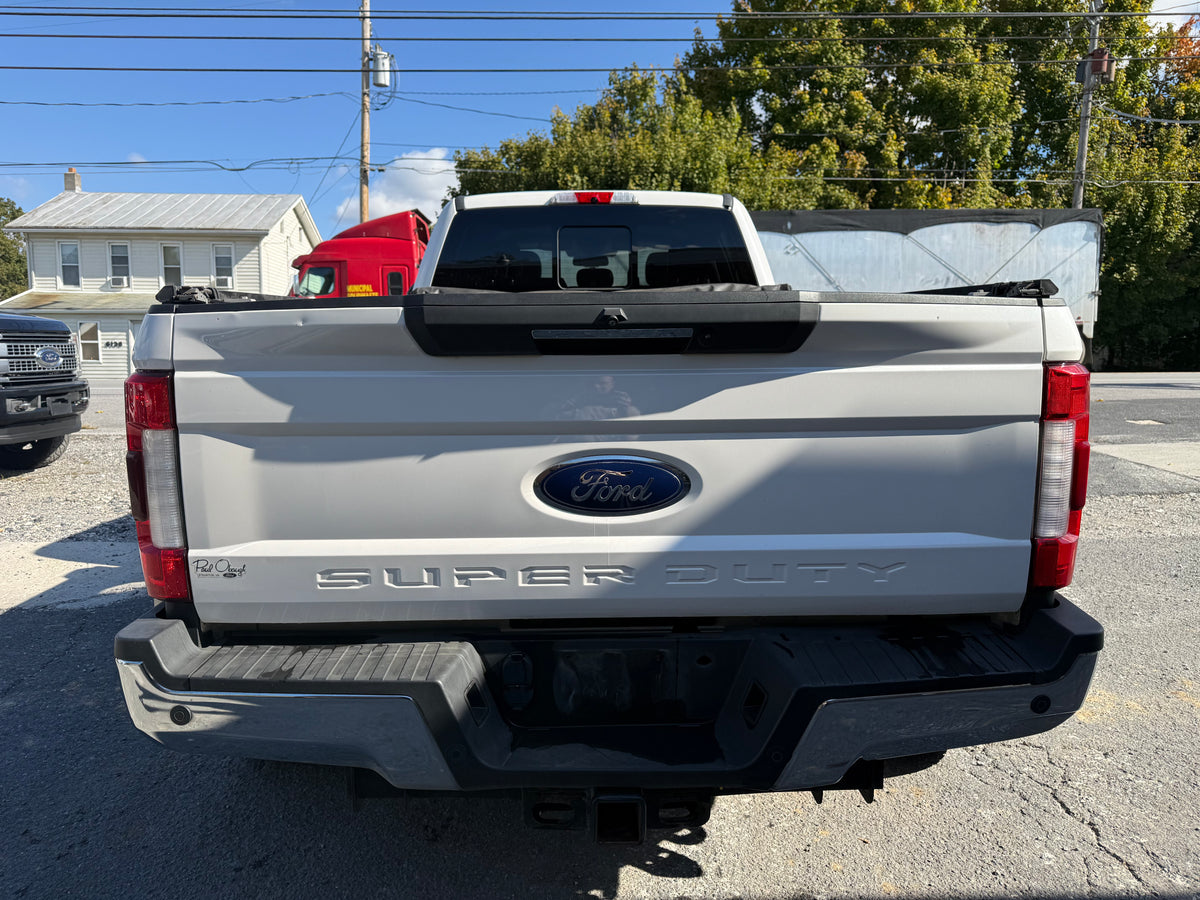 2019 Ford F350 Lariat 142k miles Clean Title 1 Owner #1128