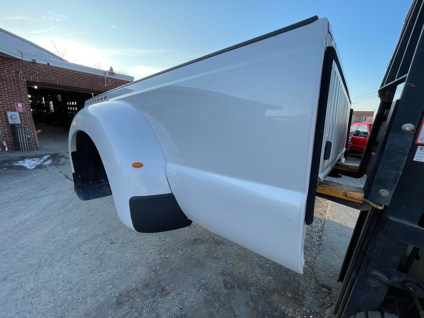 2011-2016 Superduty 8’ DRW Pearl White UG #12622