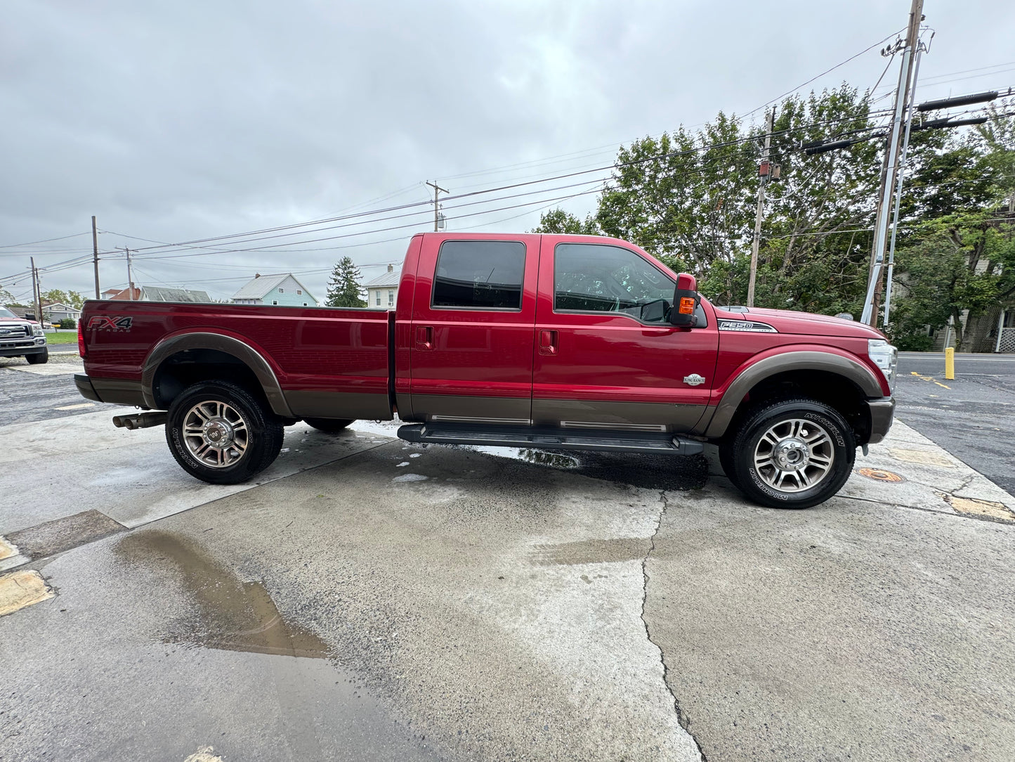 2015 F350 King Ranch 164k miles. Clean title #1075