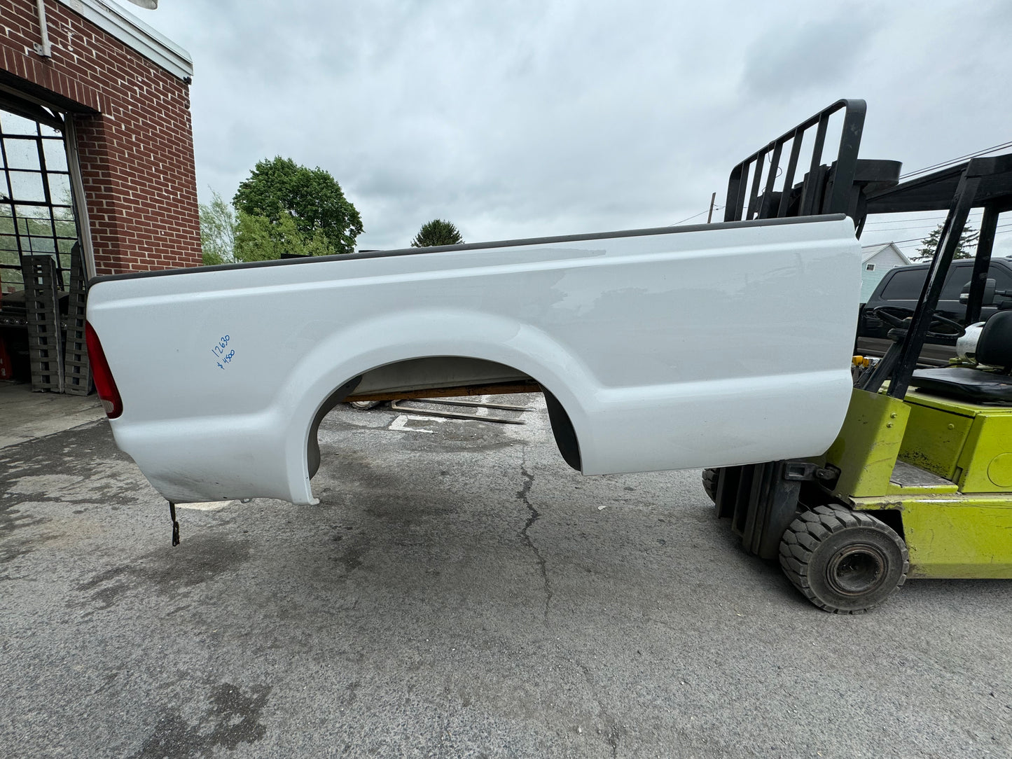 1999-2010 Superduty 8’ bed Oxford white #12630