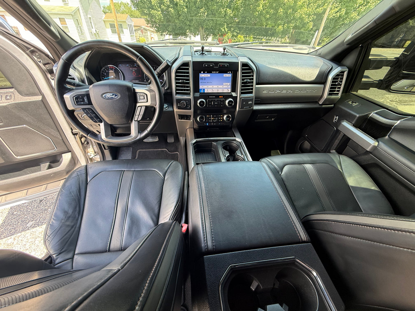 2019 Ford F350 Platinum 121k miles Clean title #1121