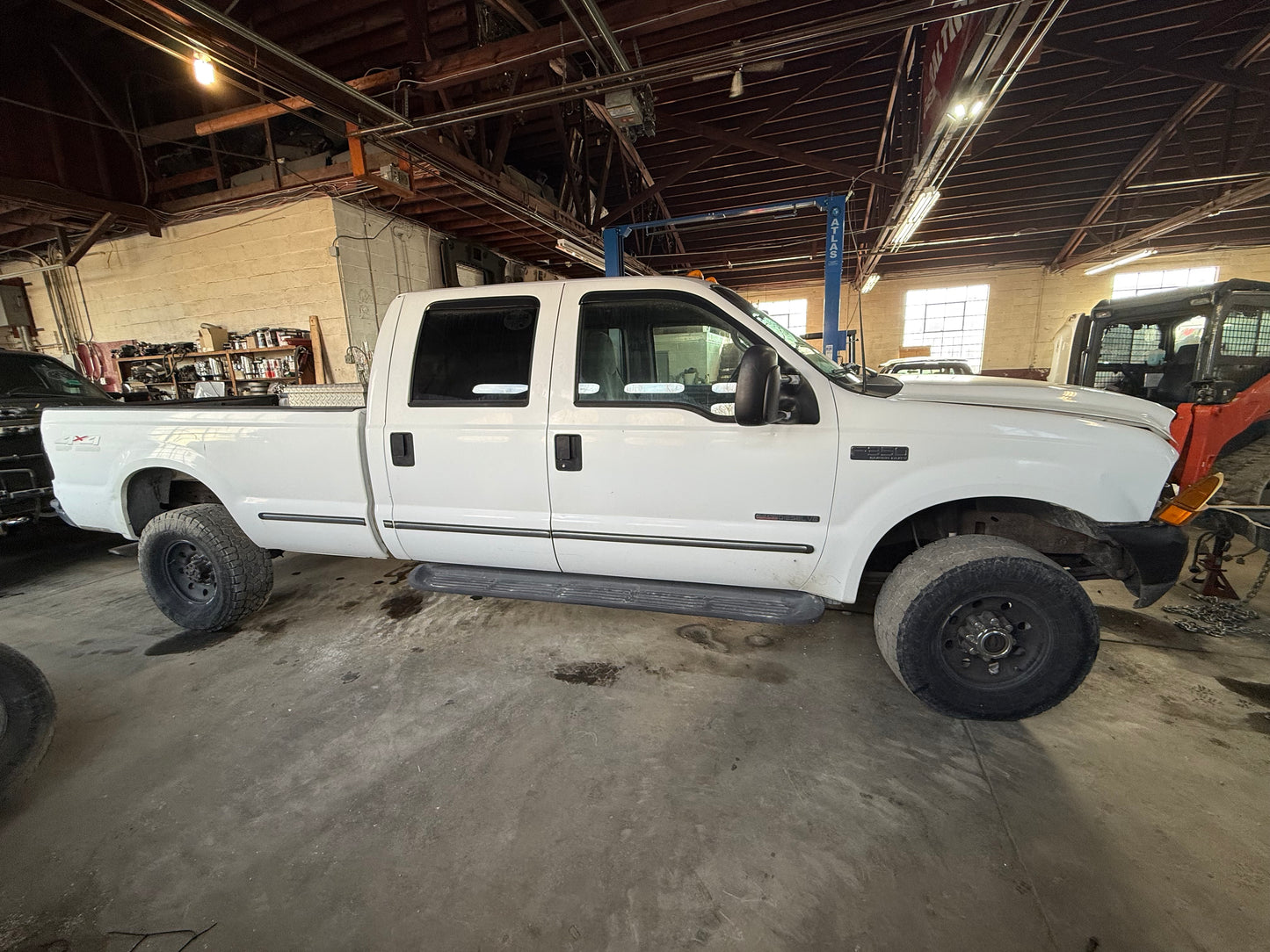 1999 Ford F350 7.3 Part Out #1105