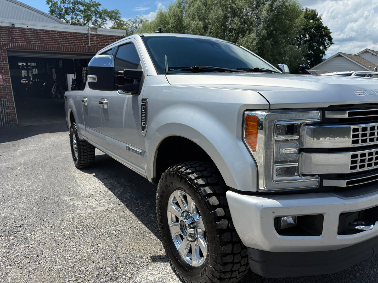 2019 Ford F350 Platinum 121k miles Clean title #1121
