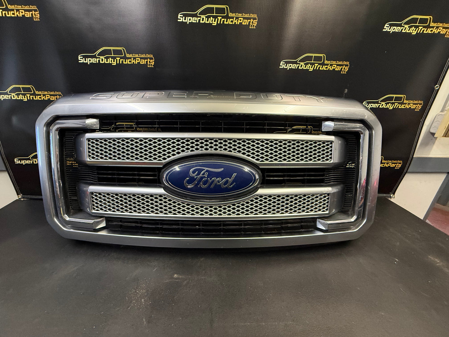2013-2016 Ford Superduty Platinum Grille Assembly #1109