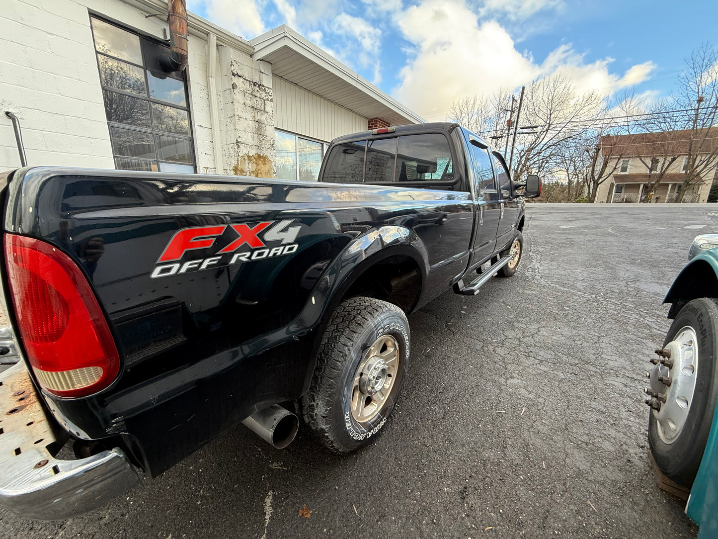 2005 Ford F350 Lariat Part Out #1100