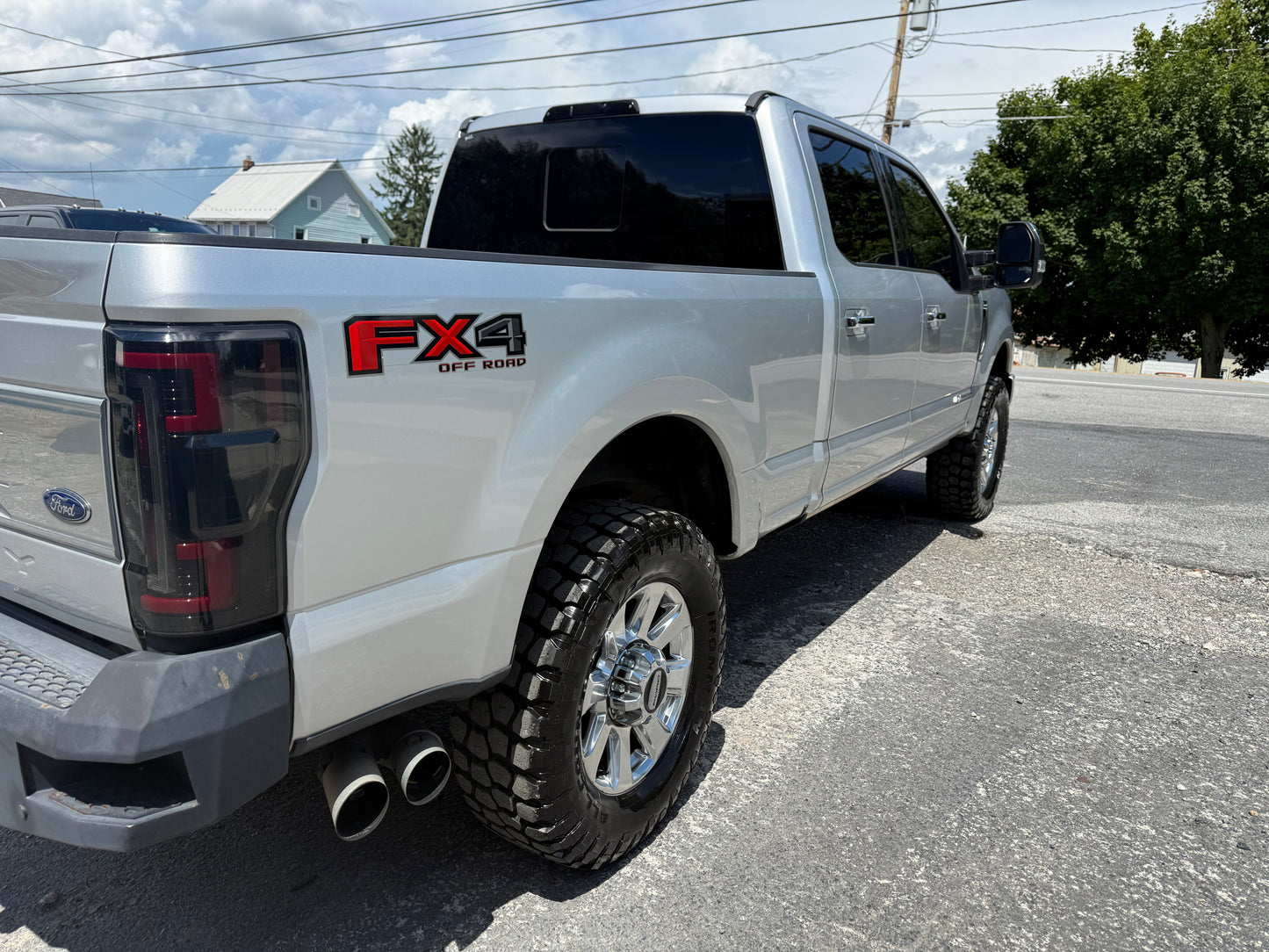 2019 Ford F350 Platinum 121k miles Clean title #1121