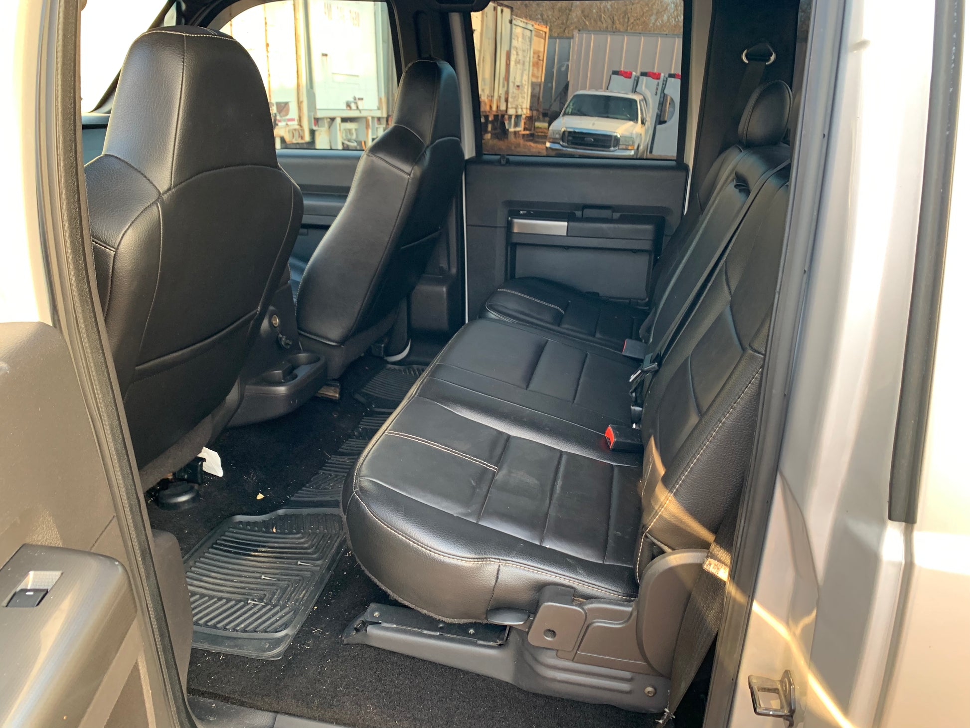 2010 Ford F250 F350 F450 F550 XL Work Truck Driver Bottom Vinyl 2010 Ford F250 F350 F450 F550 XL Work Truck Driver Bottom Vinyl