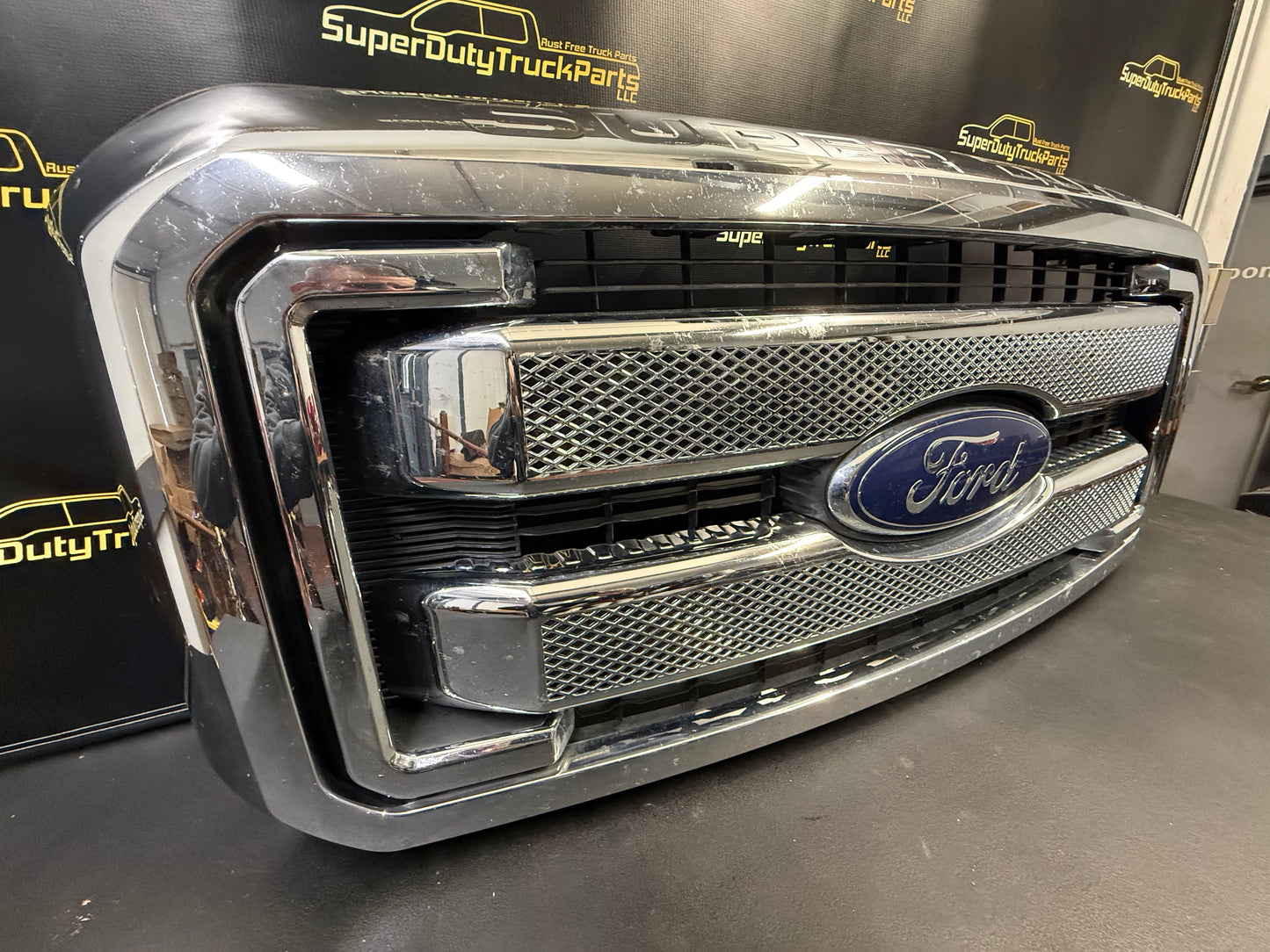 2011-2016 Ford Super Duty Chrome Grille #1113