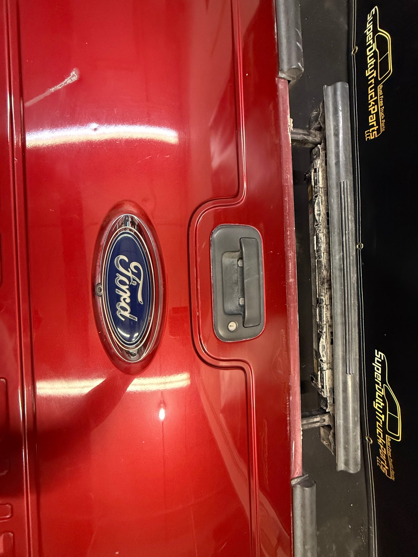 2011-2016 Ford Super Duty Tailgate step/ camera Ruby Red RR #1108